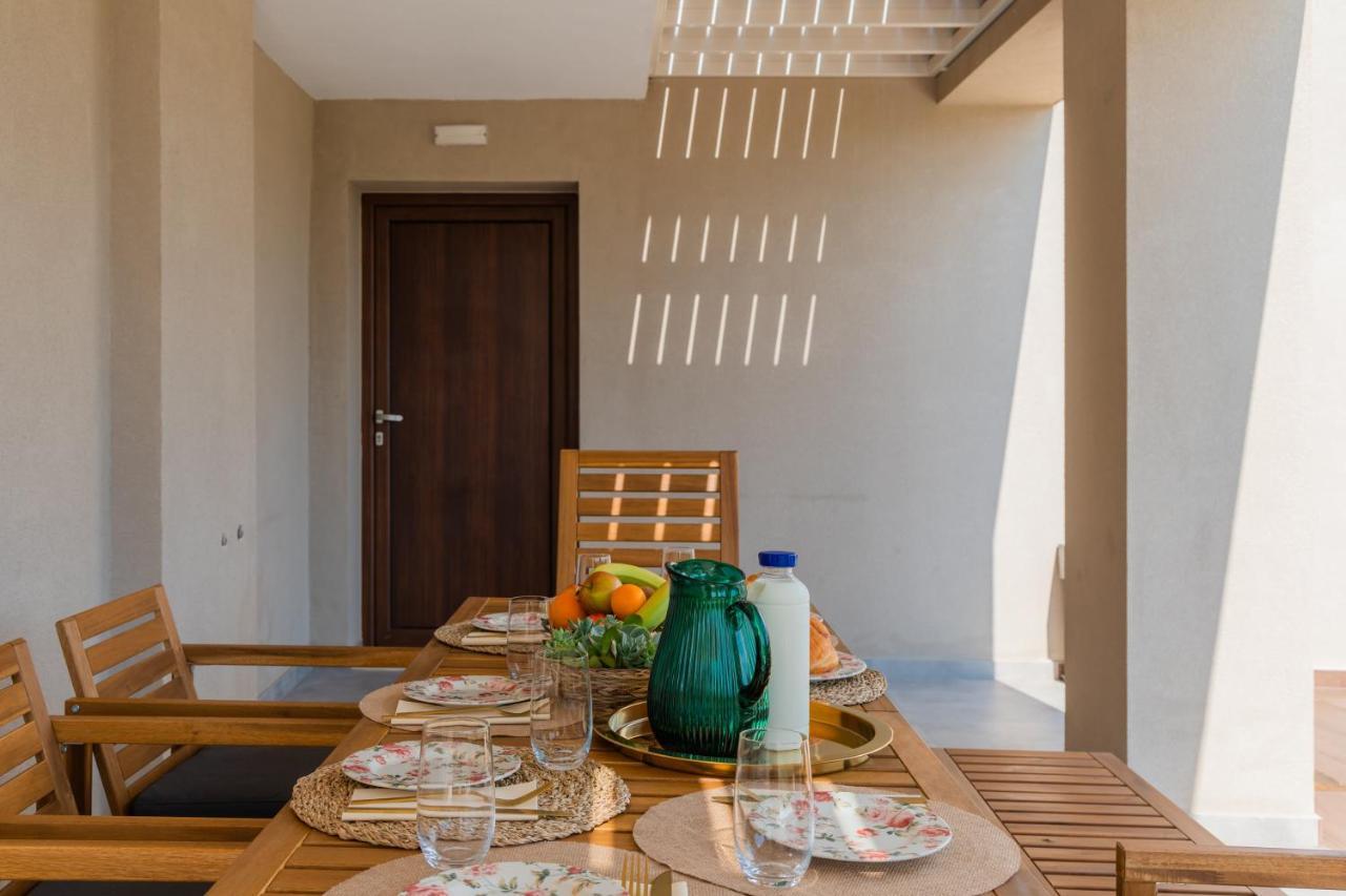 Melena Premium Suites Roda  Exterior photo