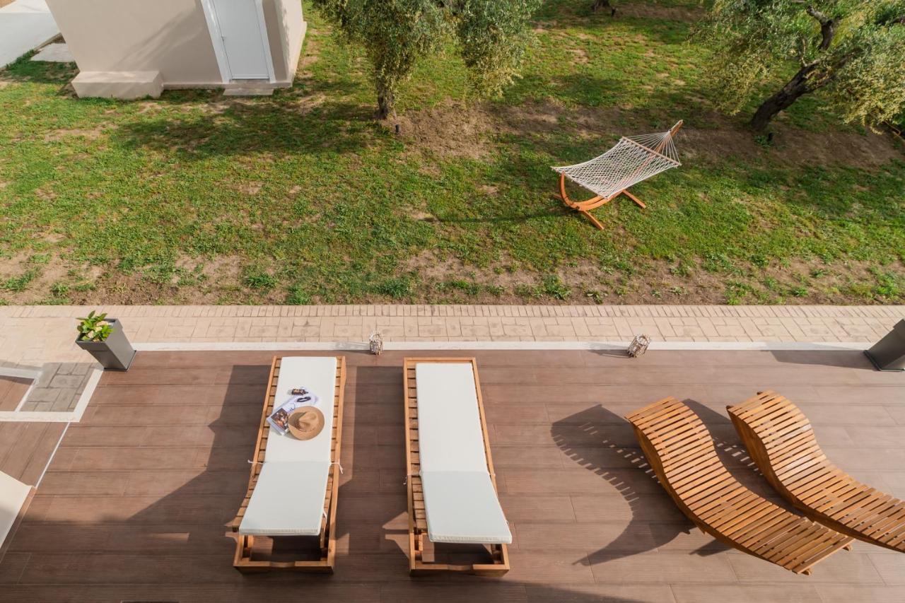 Melena Premium Suites Roda  Exterior photo